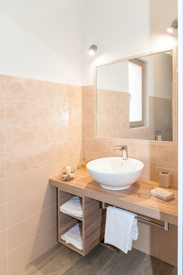 Molarotto Camere Con Angolo Cottura San Teodoro  Exterior foto